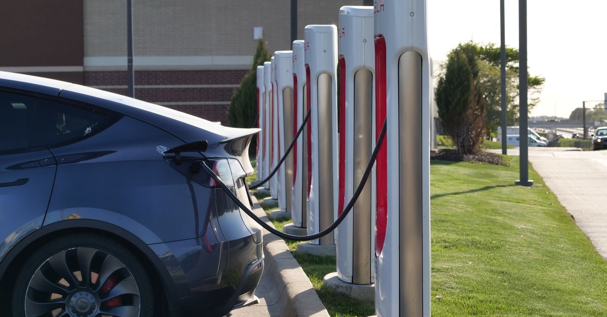Santé de la batterie électrique : SoH, dégradation, garantie et charge